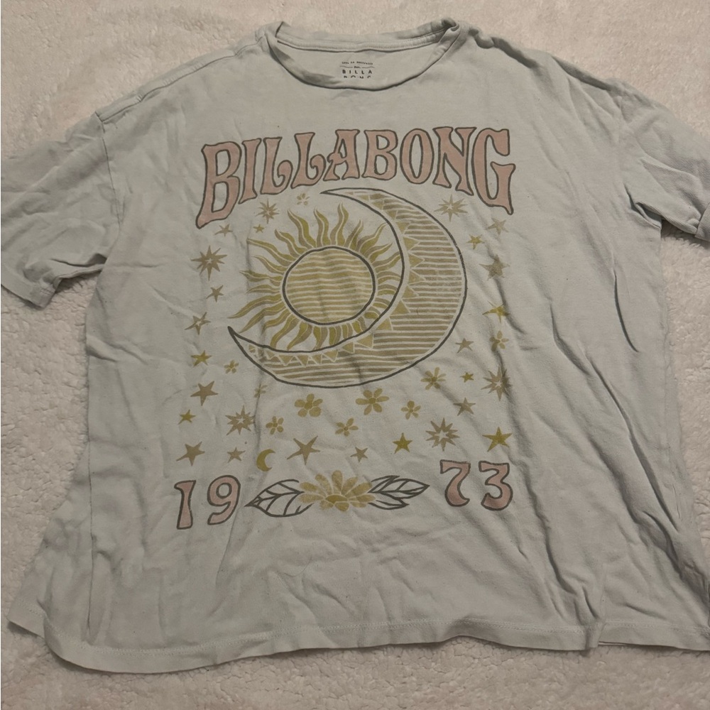 Billabong Sun and Moon Tee in Soft Gray